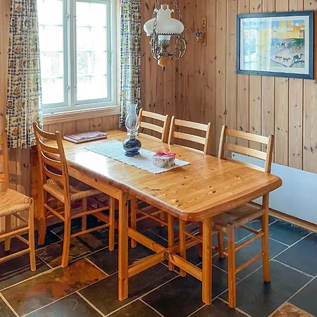 Semesterbostad Stunning In With Sauna Aseral