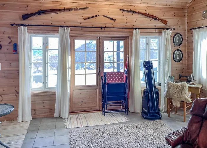 Casa de Férias In With Wifi Aseral